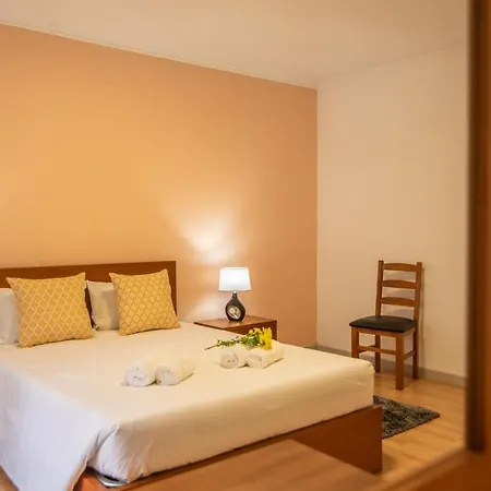 Casa Das * Capelas (Sao Miguel)